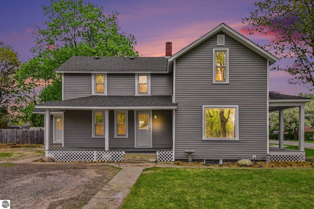 601 N Arcade Street, Gladwin