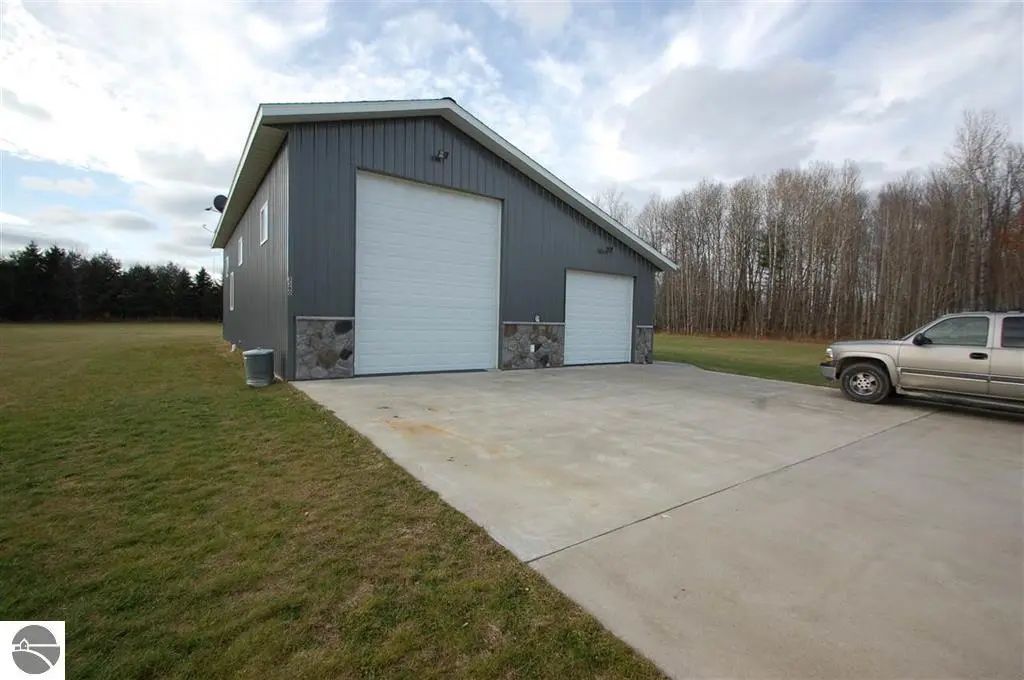 3380 Bella Drive, West Branch