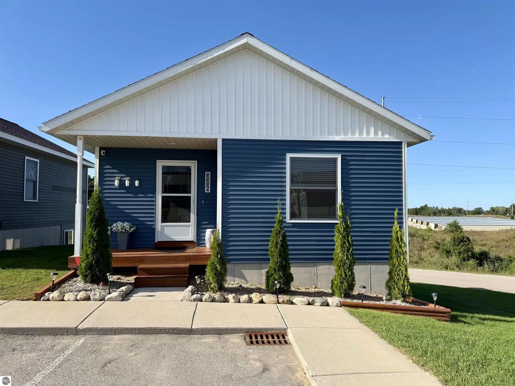 1116 Basil Place, Traverse City