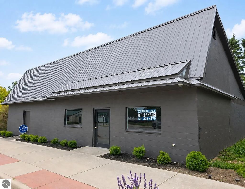 14821 Thompson Avenue, Thompsonville