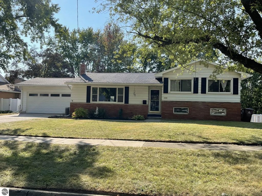 197 Westview Drive, Alma
