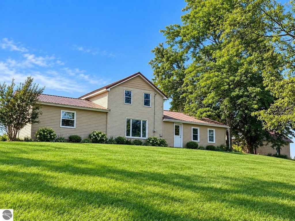 531 Truman Road, Barryton