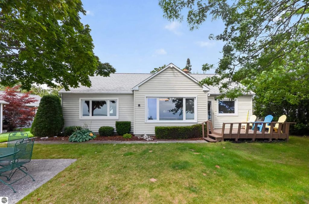 1105 Bay Drive, Tawas City