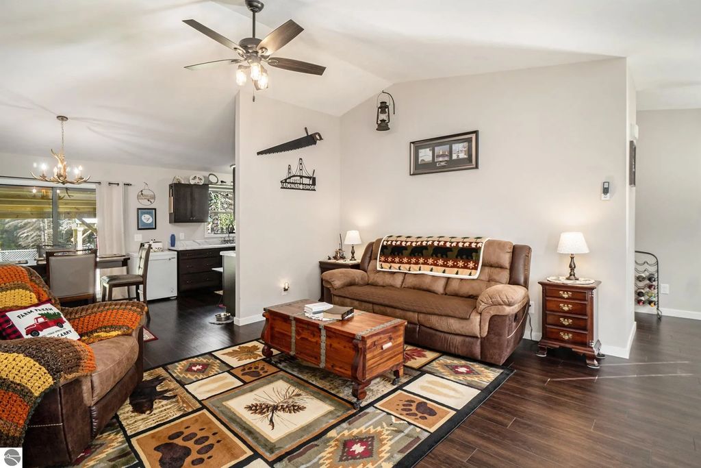 134 Menominee Trail, Buckley