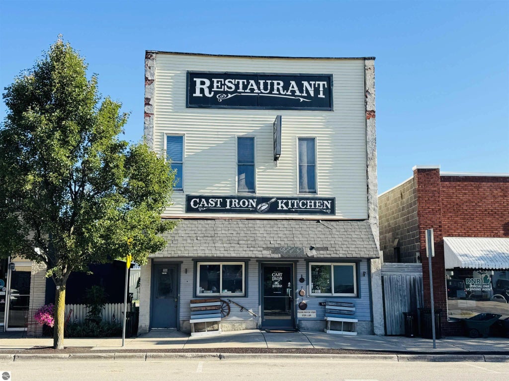 110 W Main Street, Manton