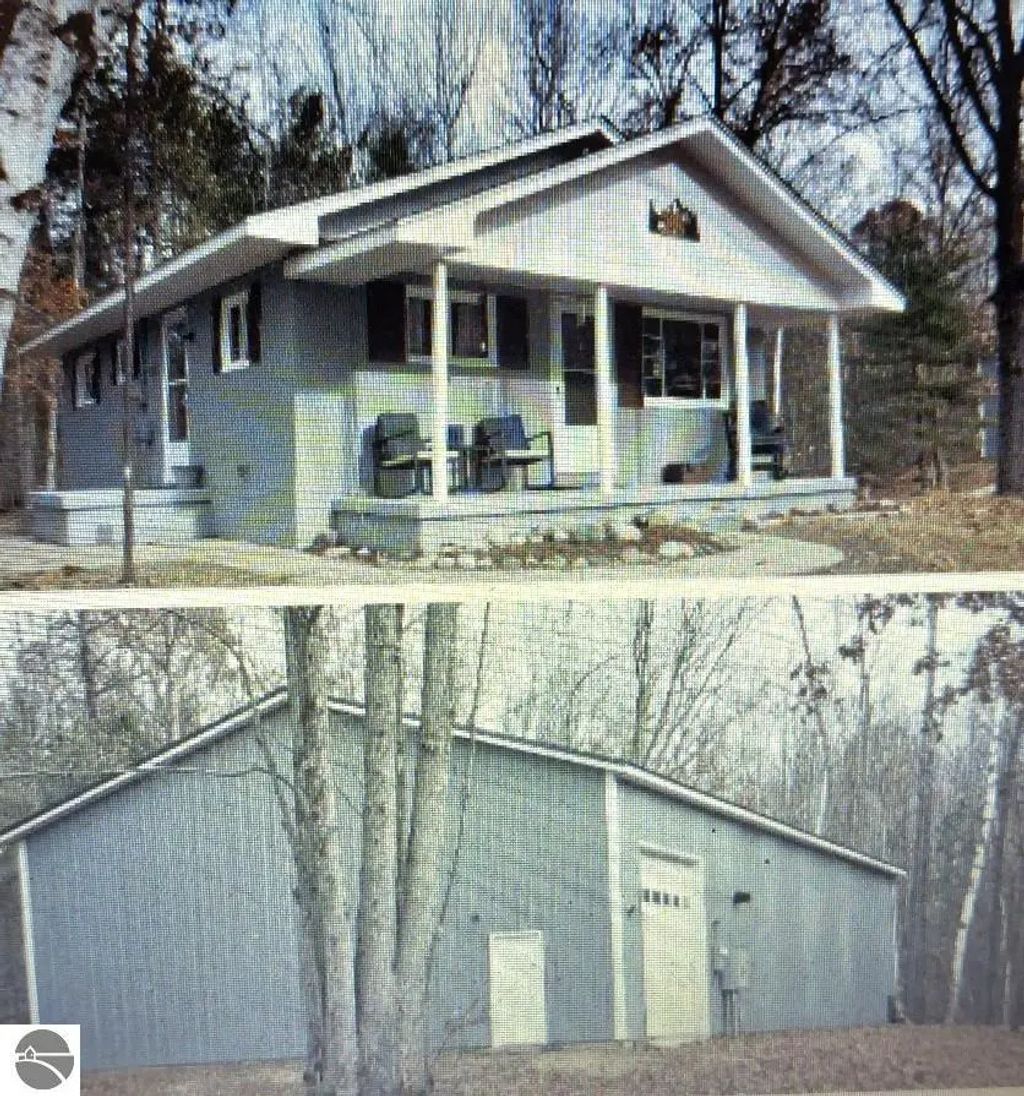 6114 Indian Lake Drive, Gladwin