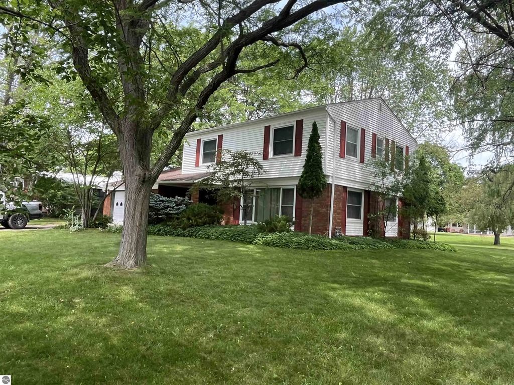1339 Tomah Drive, Mt Pleasant
