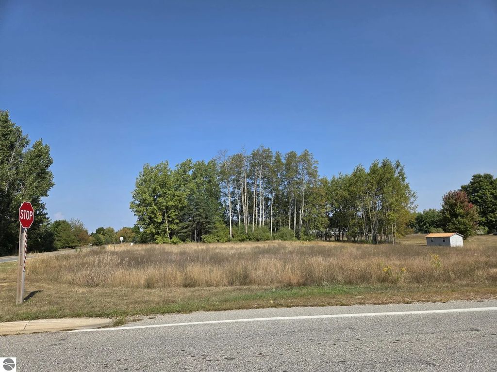 1001 El Camino Grande, Weidman