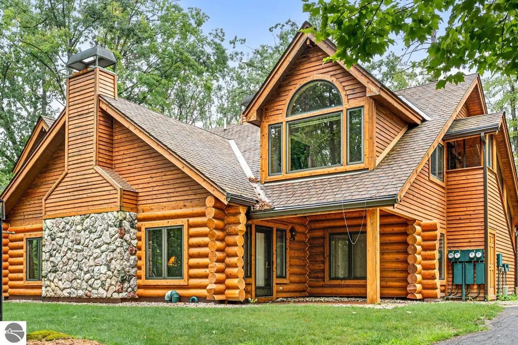 584 Wild Turkey Lane, Lewiston