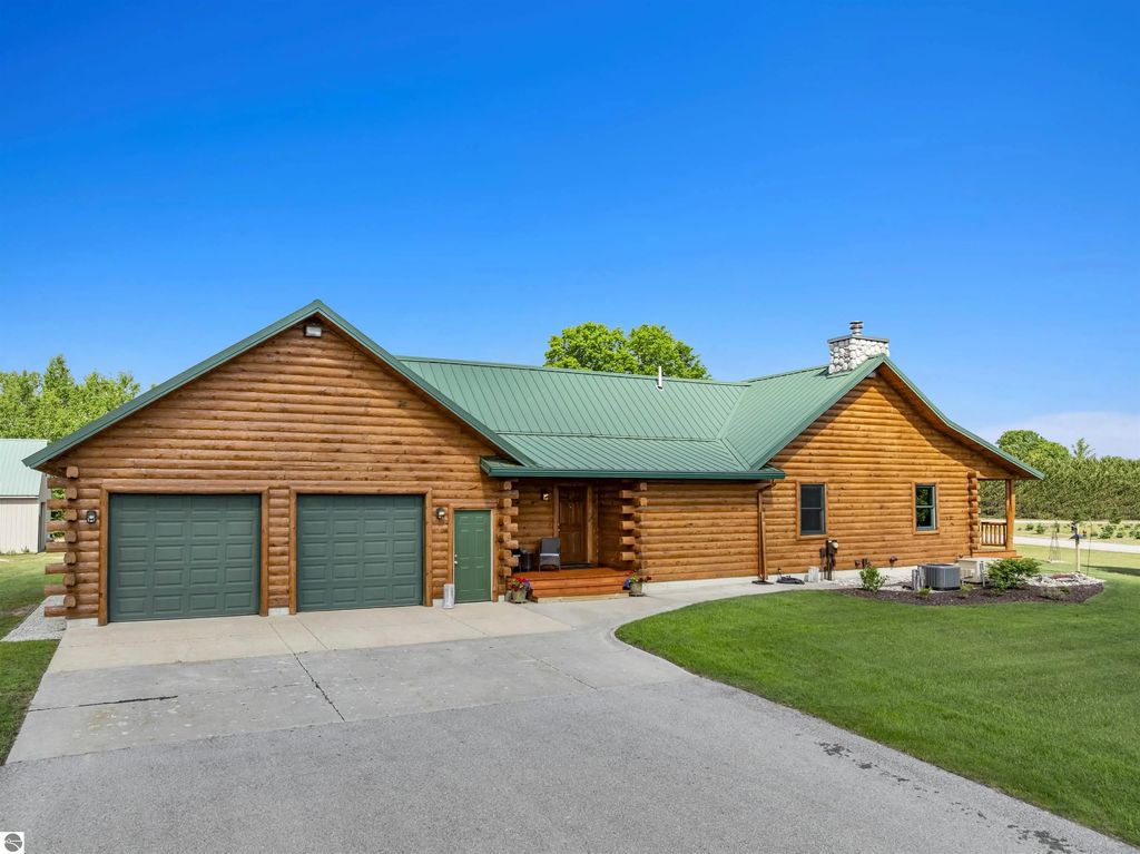 347 Sw Boardman Road, South Boardman