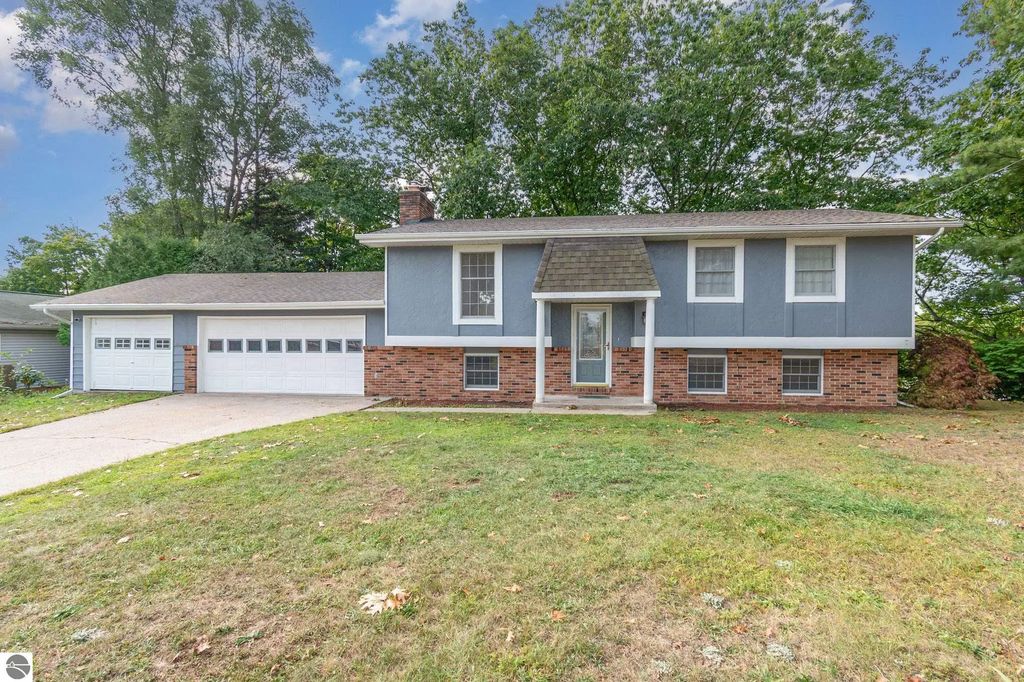 4664 Lindholm Road, Oscoda