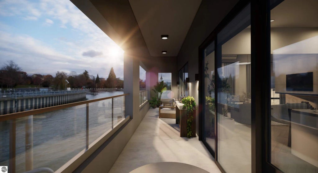 207 W Grandview 405, Traverse City