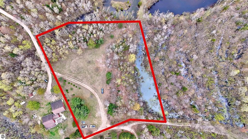 Vl Timberlane Drive, Evart