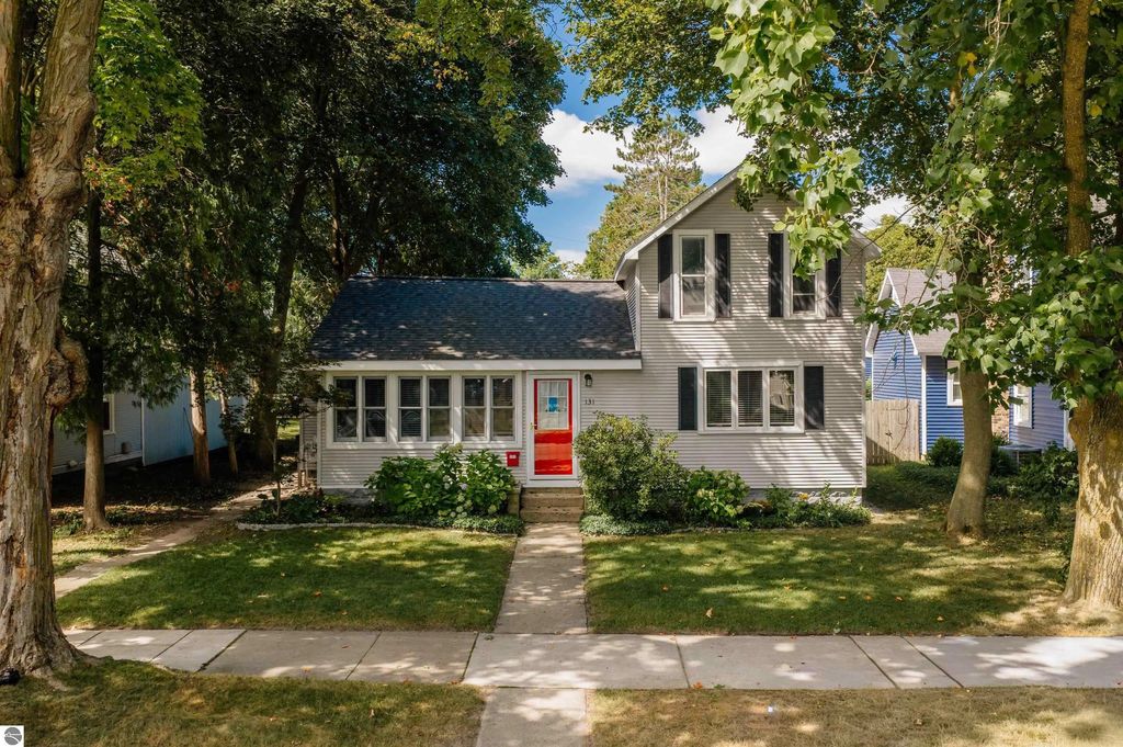 131 N Spruce, Traverse City