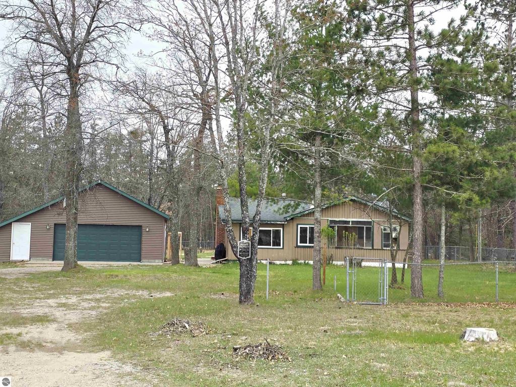 280 S Wakeley Bridge Road, Grayling