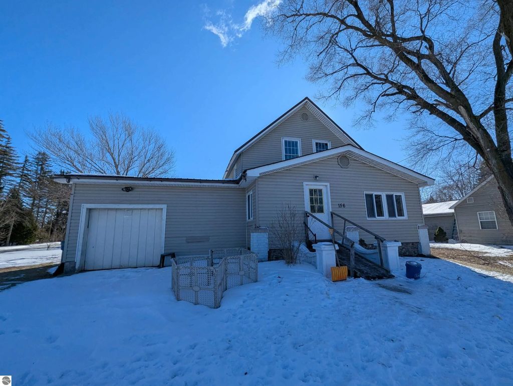 156 N Mackinaw Road, Au Gres