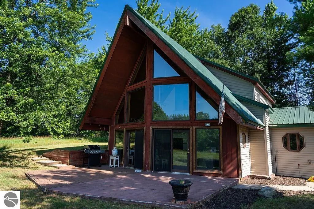 6696 Nottawa Road, Mt Pleasant