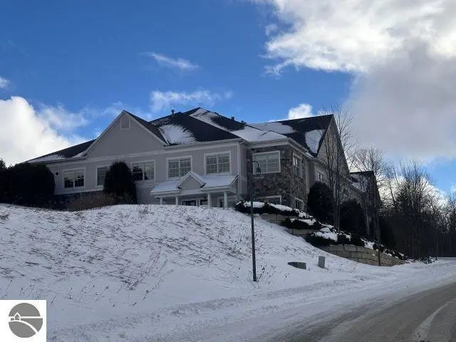 4048 Cedar Bluff Drive, Petoskey