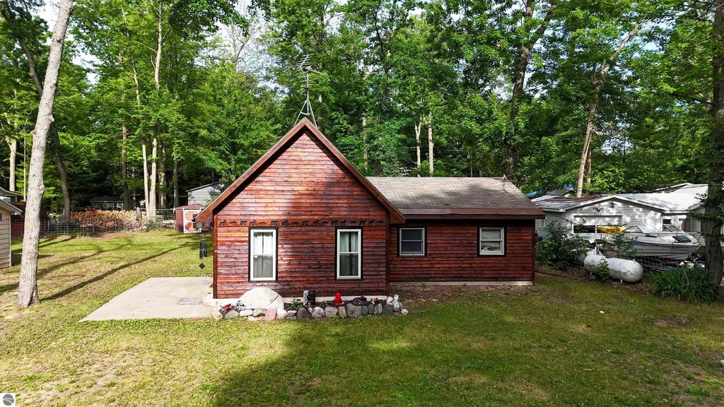 5341/5353 Glendale, Harrison
