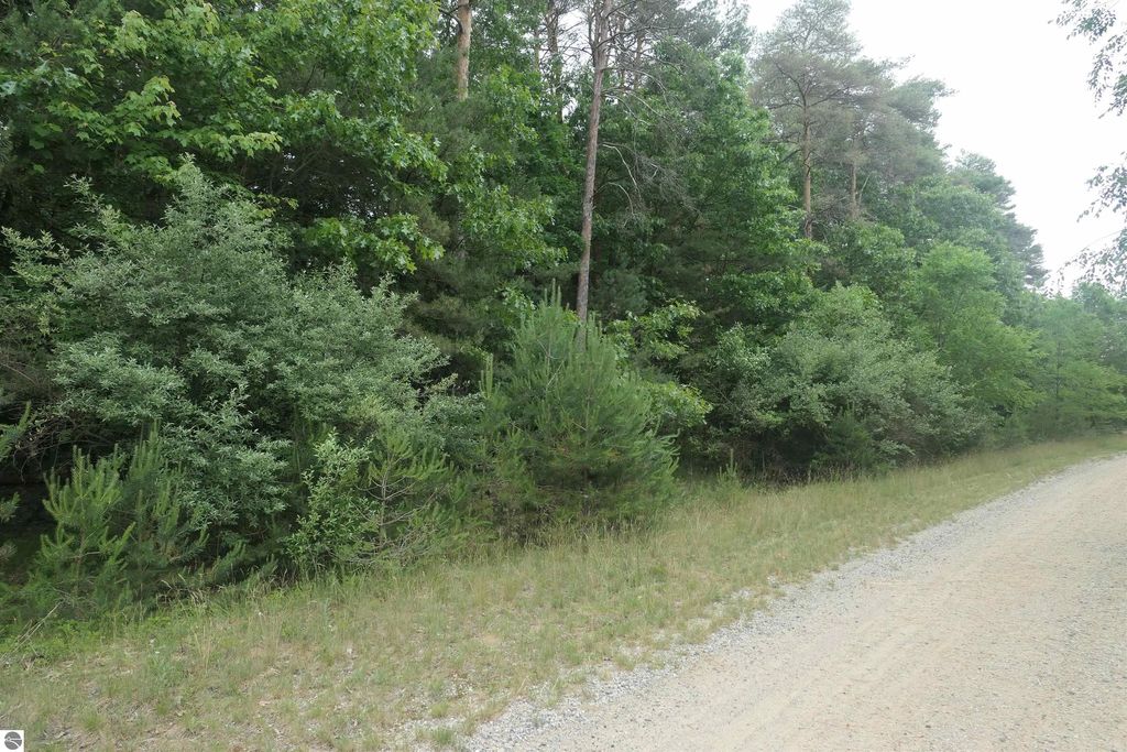 Merrill Drive, Vestaburg