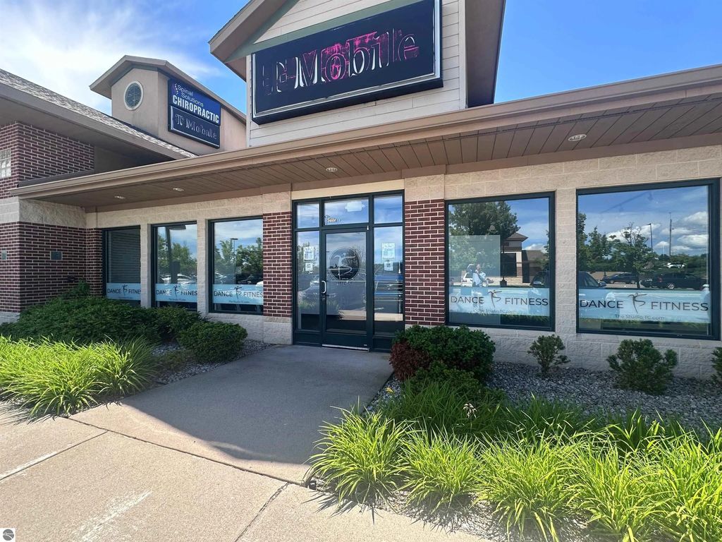 2506 Crossing Circle #d, Traverse City