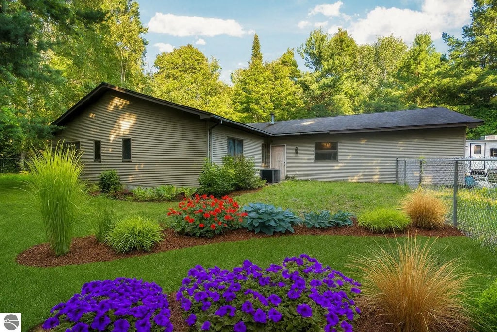 211 E 7th Street, Northport