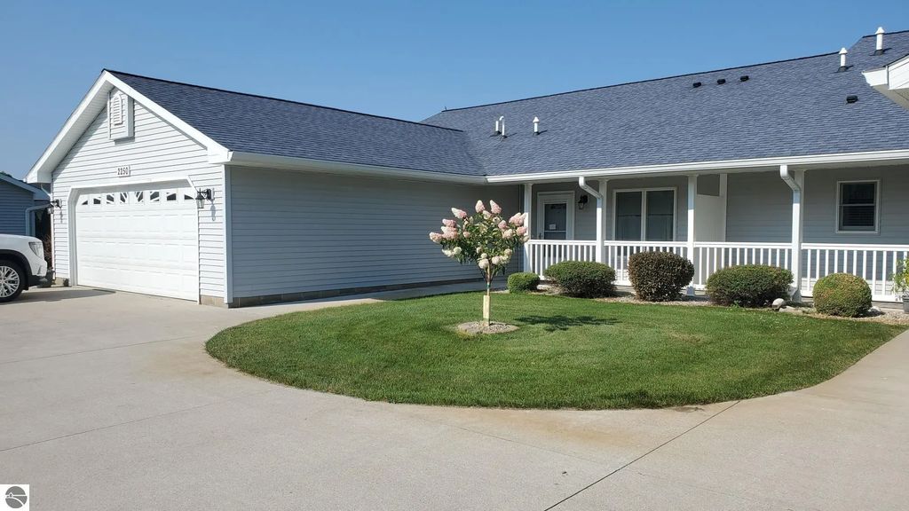 2250 Rosewood Drive, Mt Pleasant