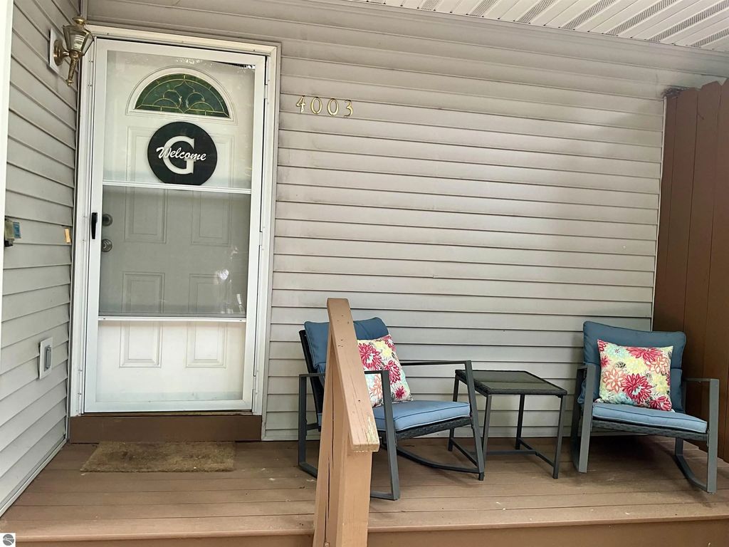 4003 Robin Hood Lane, Traverse City