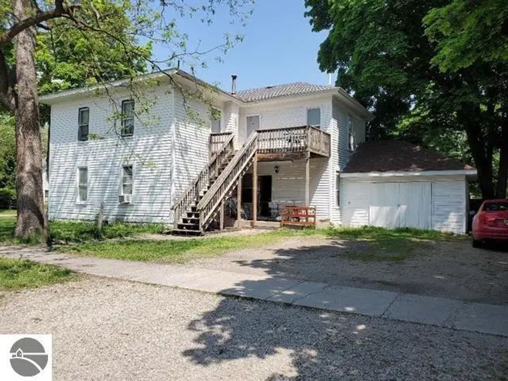 221 W Locust, Mt Pleasant