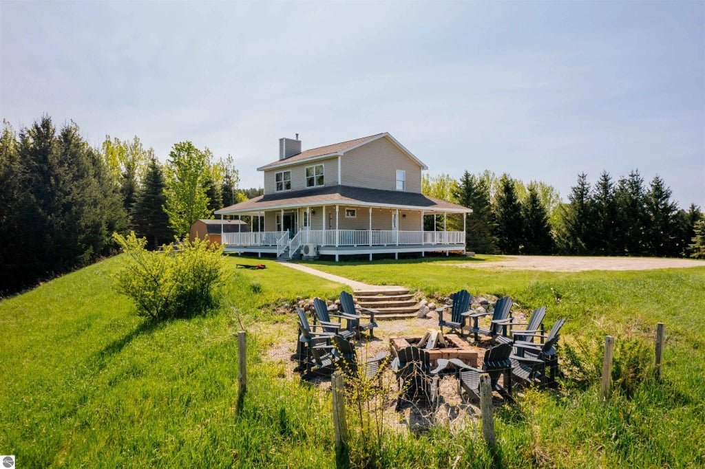 6405 E Allgaier, Traverse City