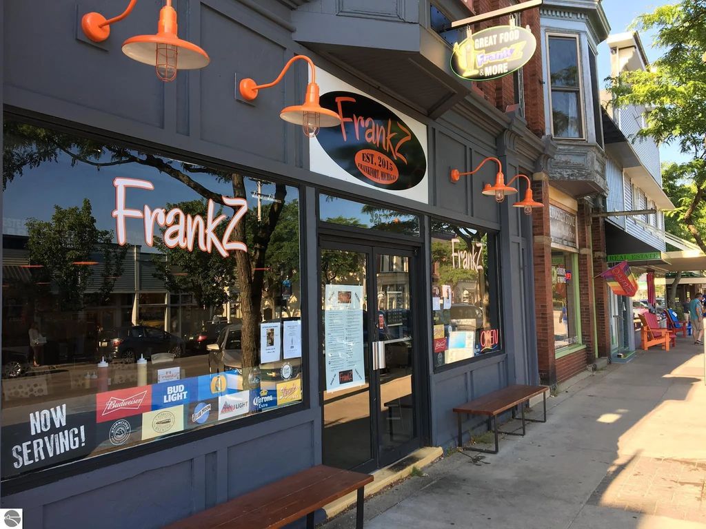 325 Main, Frankfort