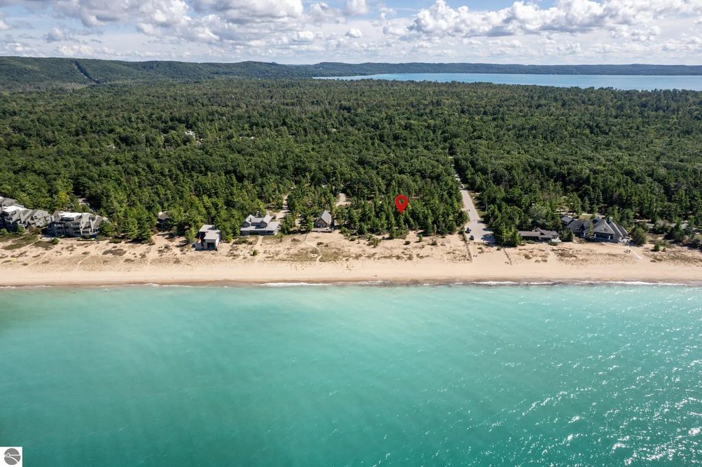 W Bay Lane, Glen Arbor