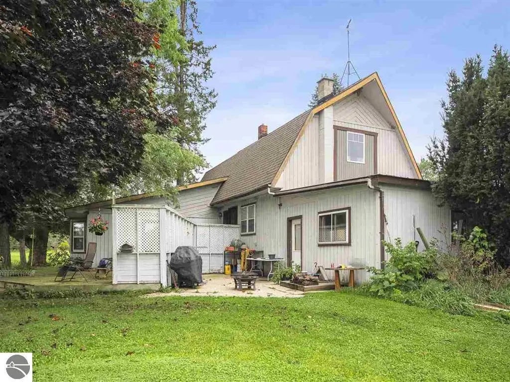 2322 N M-66, East Jordan