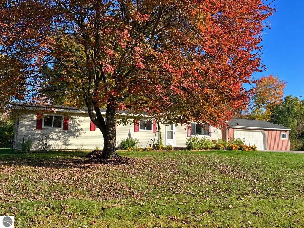 6893 E Baseline Road, Mt Pleasant