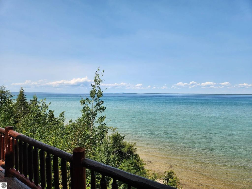 4460 W Us-23, Cheboygan