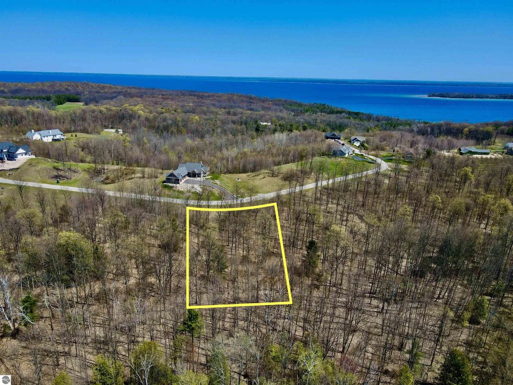 1927 N Blue Water Court, Suttons Bay