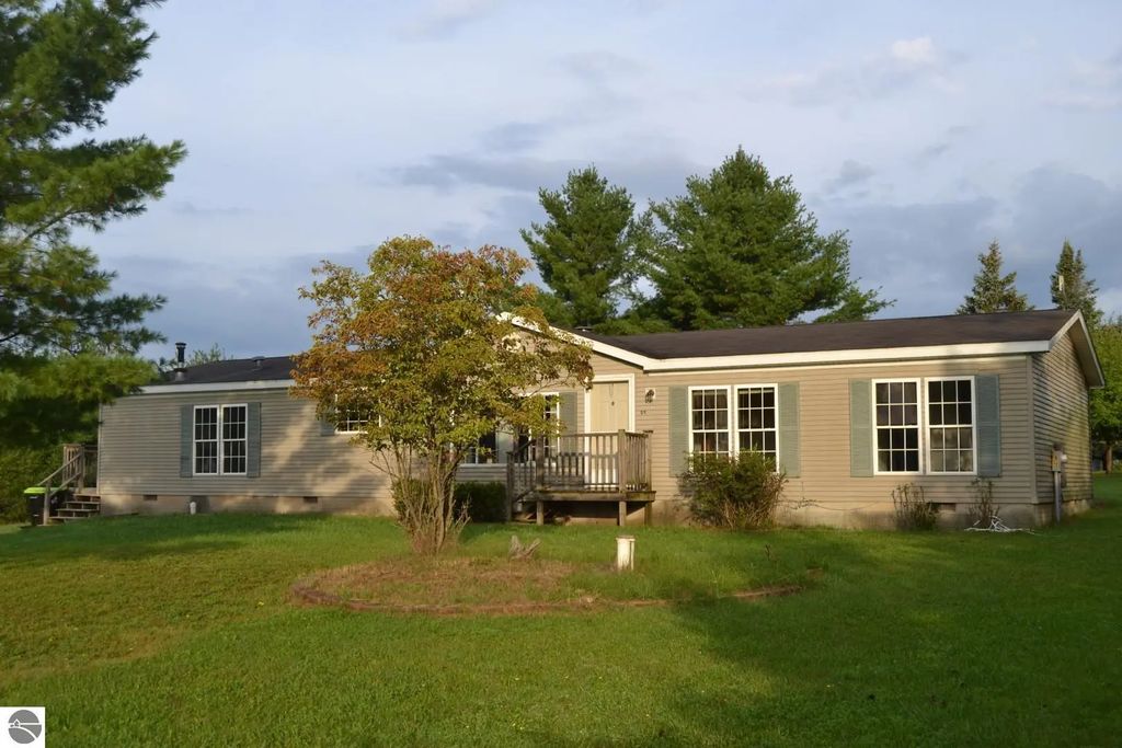 1617 Aberdeen Drive, Gladwin