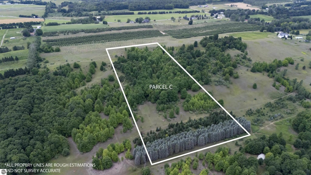 002 E Fort Road, Suttons Bay