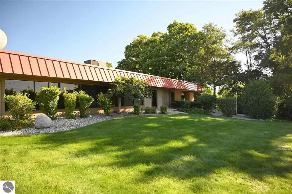 2240 South Airport Road Suite C, Traverse City
