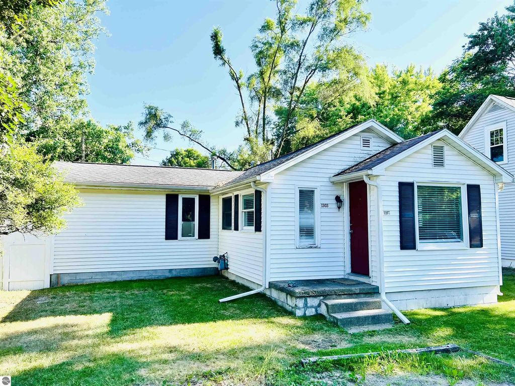 1303 Elm Street, Mt Pleasant