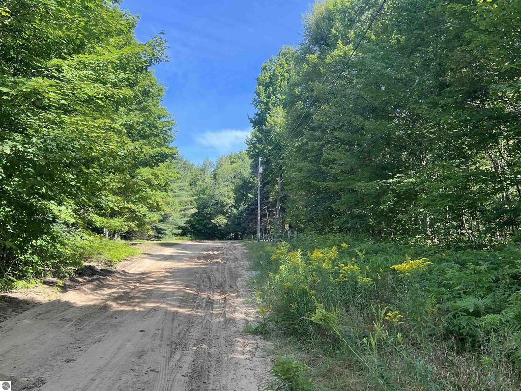 4192 Toat Road, Kalkaska