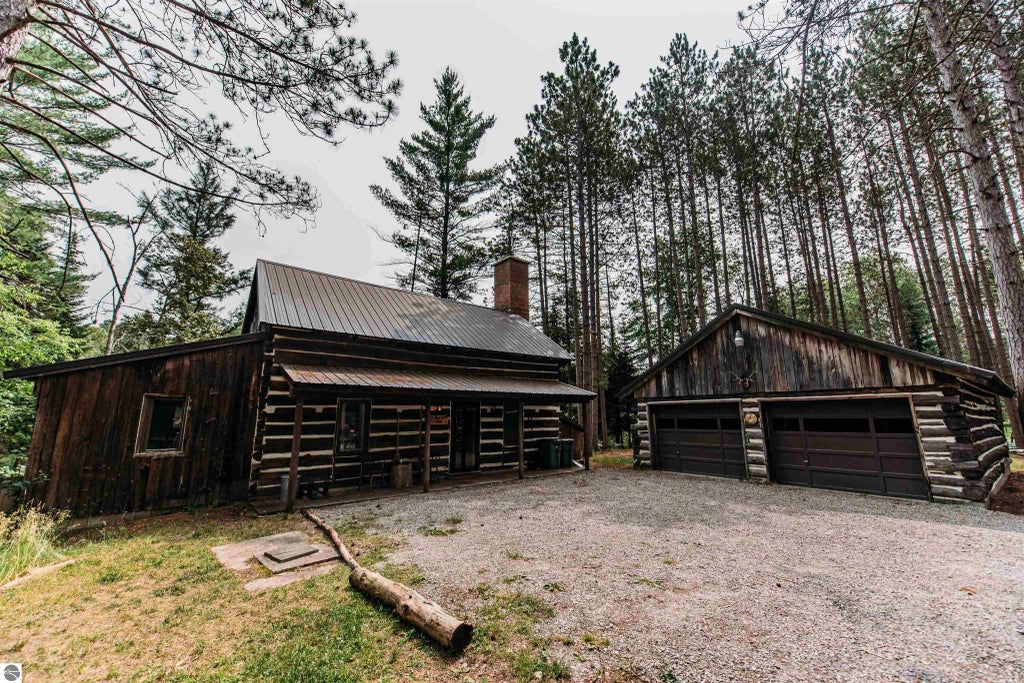 5477 And 5466 Pershing Place, Grayling