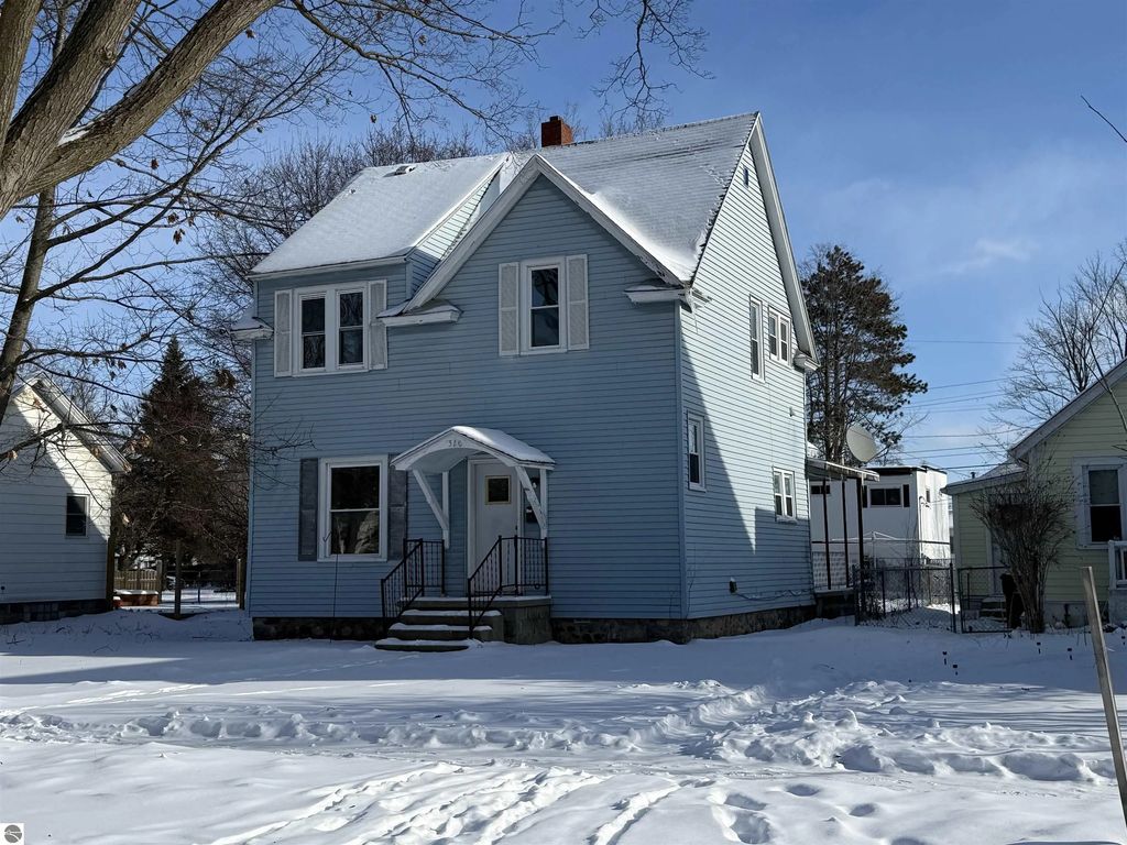 310 N Kinney Avenue, Mt Pleasant