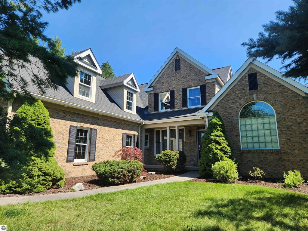 4545 S Pine Valley Court, Suttons Bay