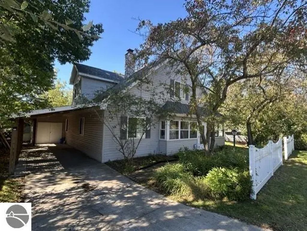 2008 Lakeview Drive, East Tawas