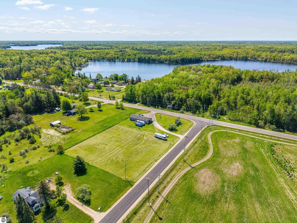 3519 E Sage Lake Road, Lupton