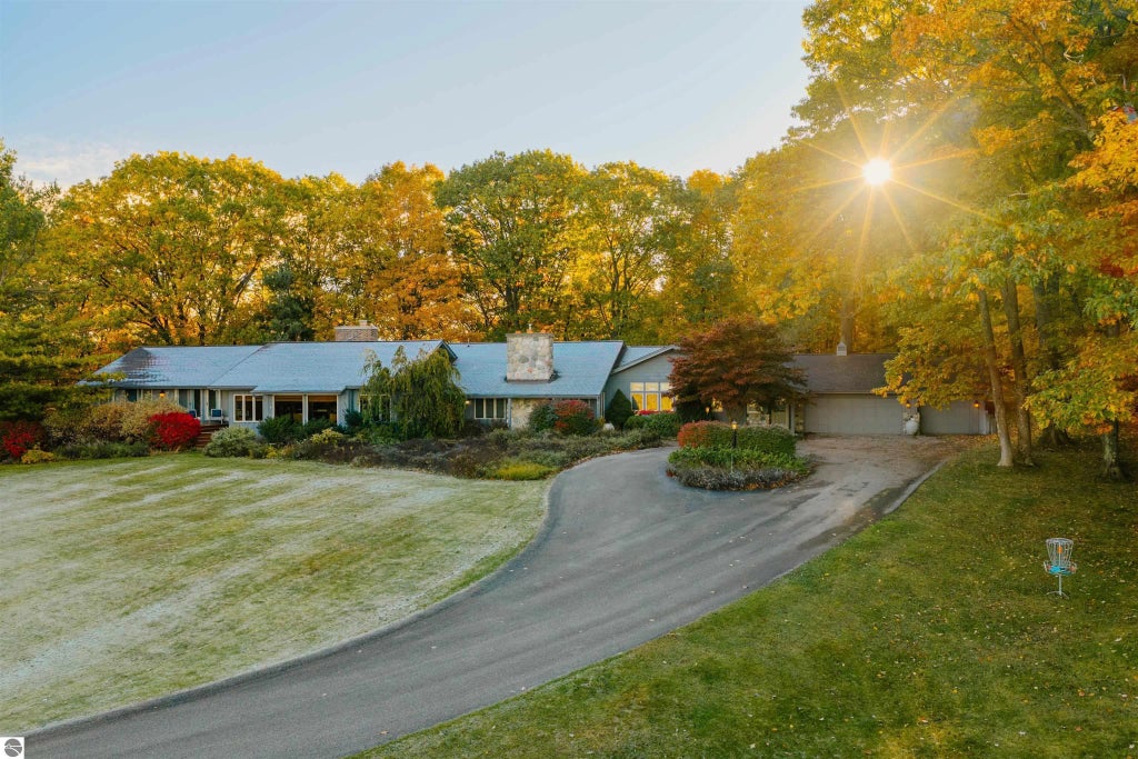 1461 N Eagle Highway, Lake Leelanau