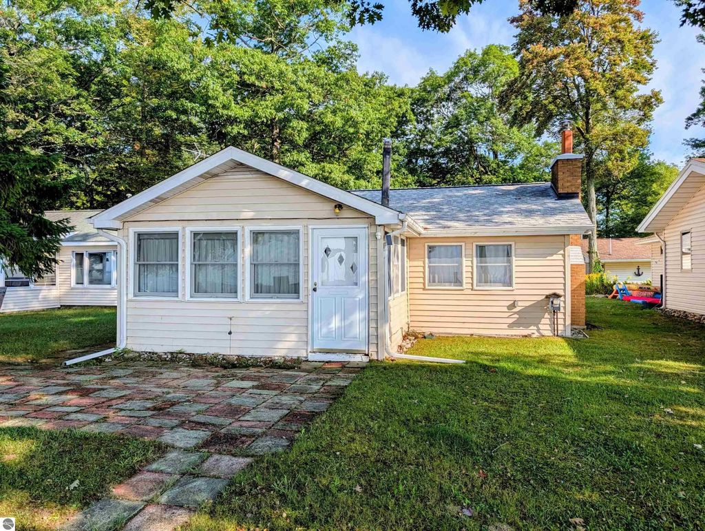 4092 E Michigan Avenue, Au Gres