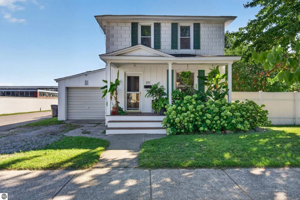210 E Twelfth Street, Traverse City