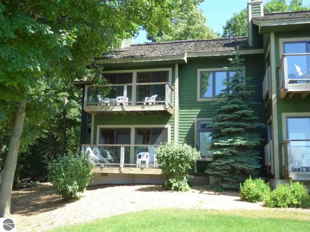 5666 Shanty Creek Road 911, Bellaire